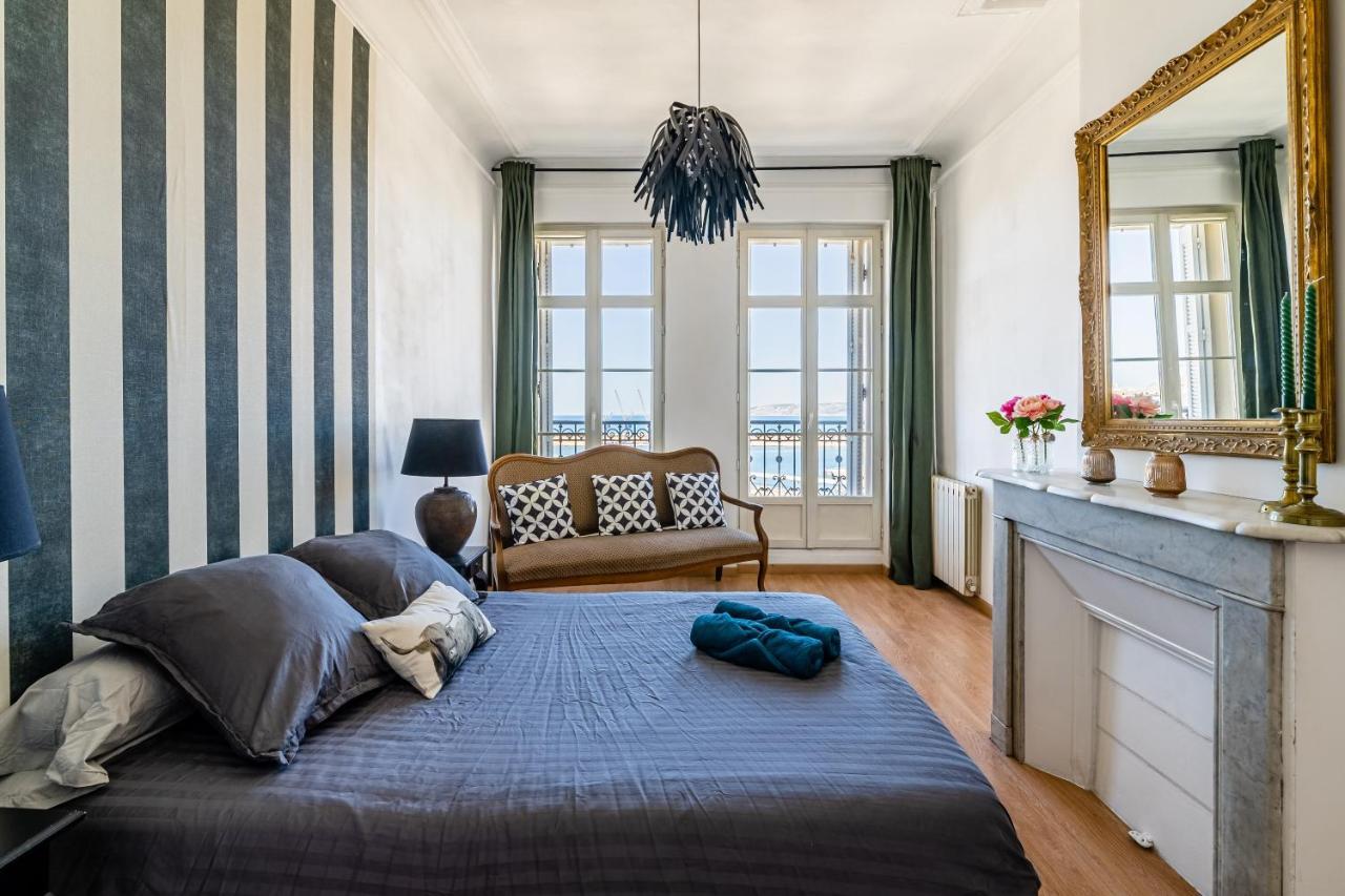 T2 Vue Mer Au Pied De La Major Marseilles Exterior foto